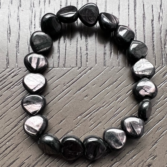 HQ hypersthene heart bracelet 6.5’ - Picture 2 of 5